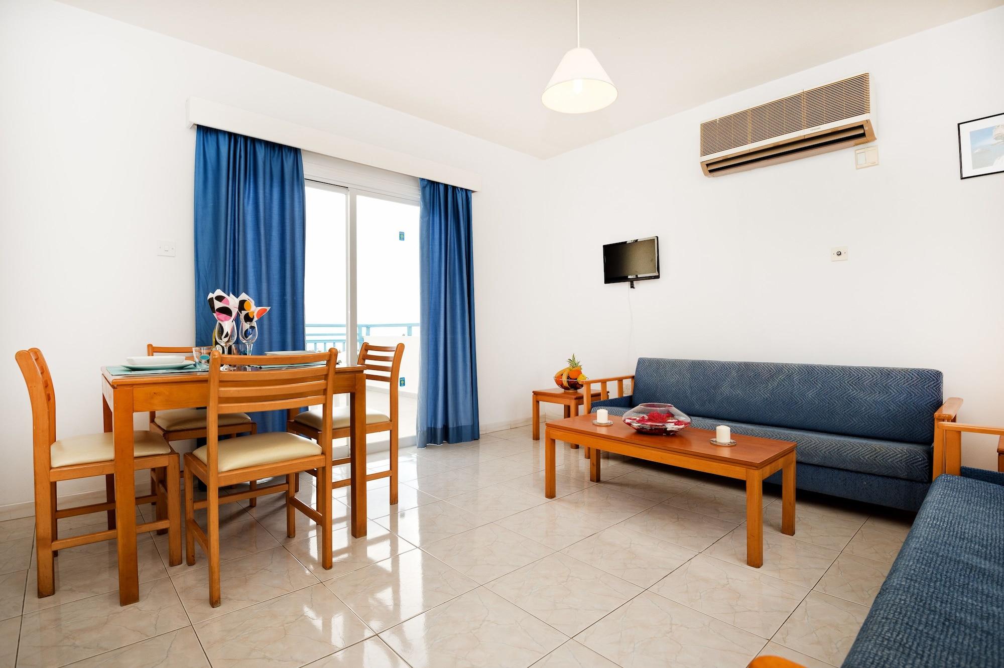 Paphos Sunny Hill Hotel Apartments מראה חיצוני תמונה