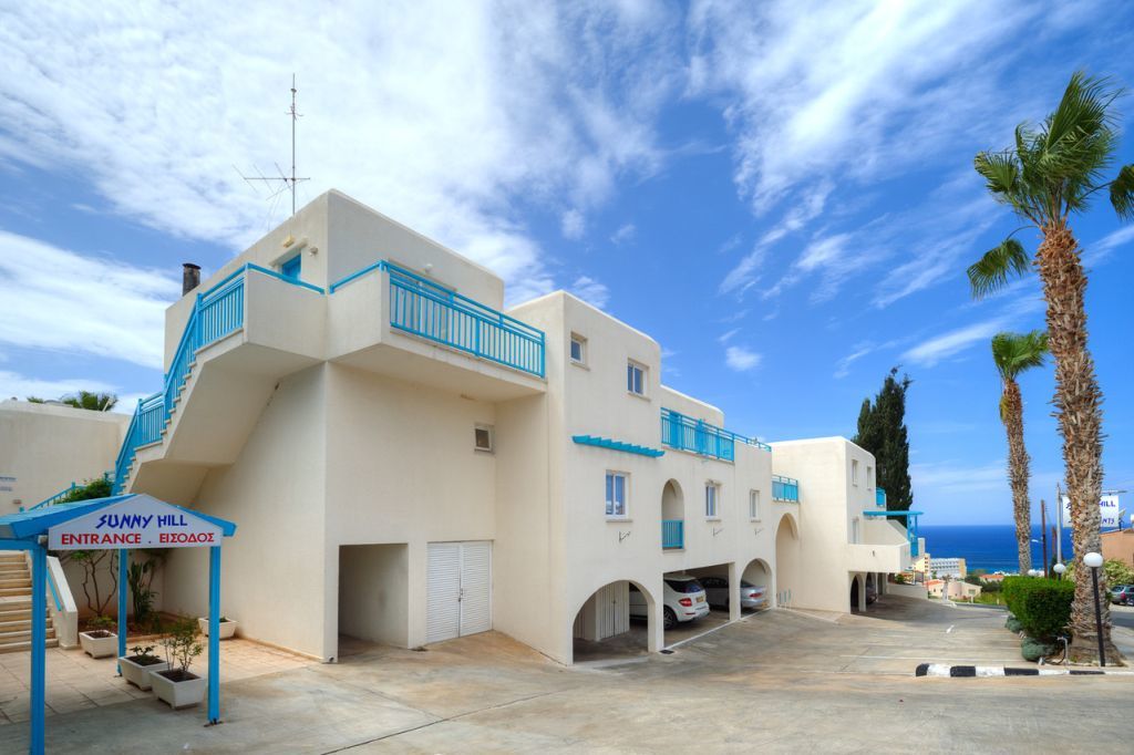 Paphos Sunny Hill Hotel Apartments מראה חיצוני תמונה