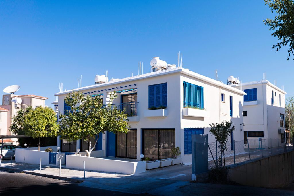 Paphos Sunny Hill Hotel Apartments מראה חיצוני תמונה