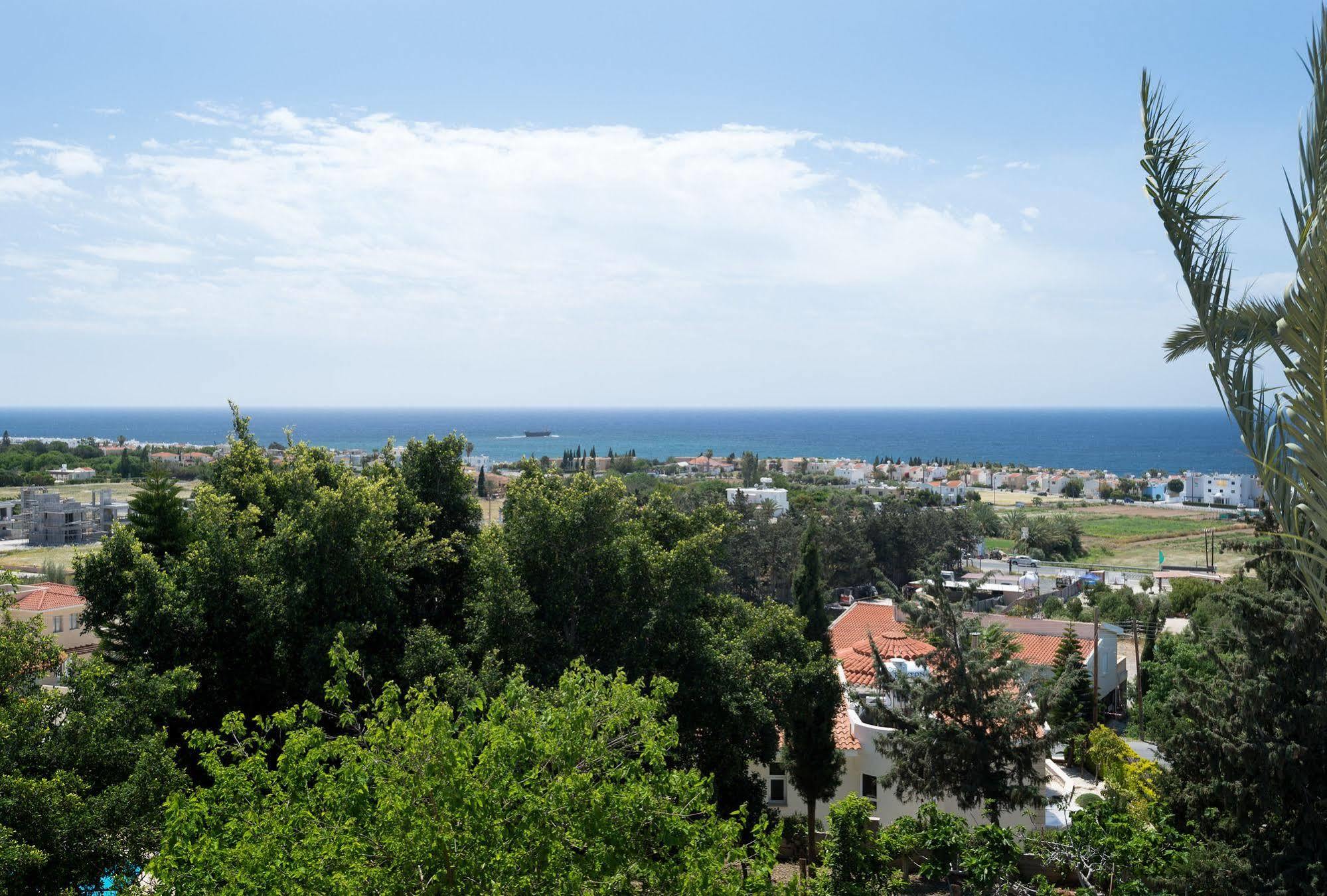 Paphos Sunny Hill Hotel Apartments מראה חיצוני תמונה